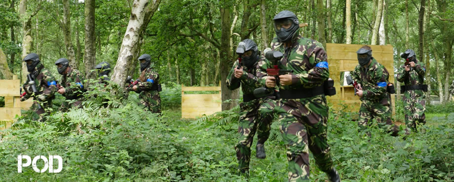 <A photograph of paintball players at Alton near Baskingstoke>